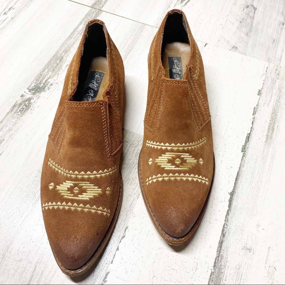 Naughty Monkey cowboy booties size 9 brown